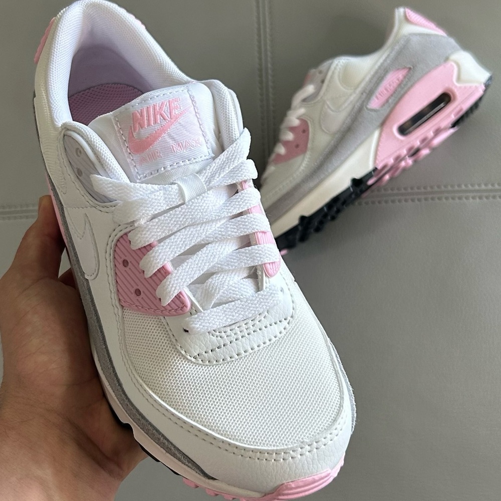 SIZE 8.5 - NIKE AIR MAX 90 ATHLETIC DEPARTMENT- PINK FOAM W - Picture 2 of 3